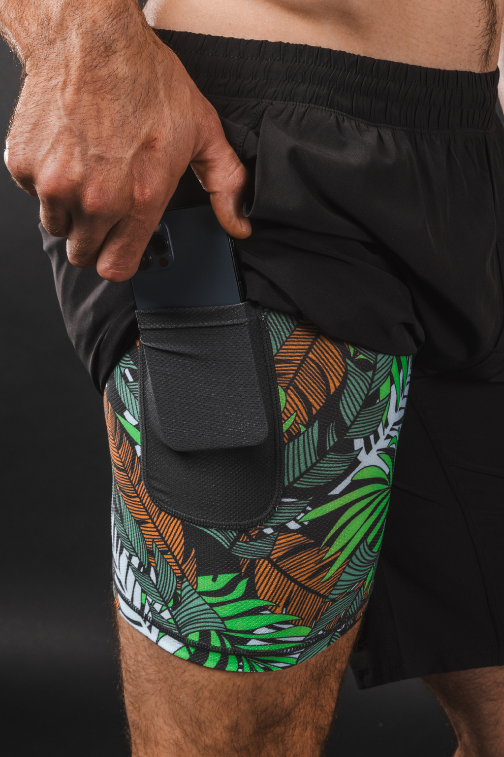 The Botanist | Tropical Leaves Ball Hammock® 9 Inch Athletic Shorts - Shinesty