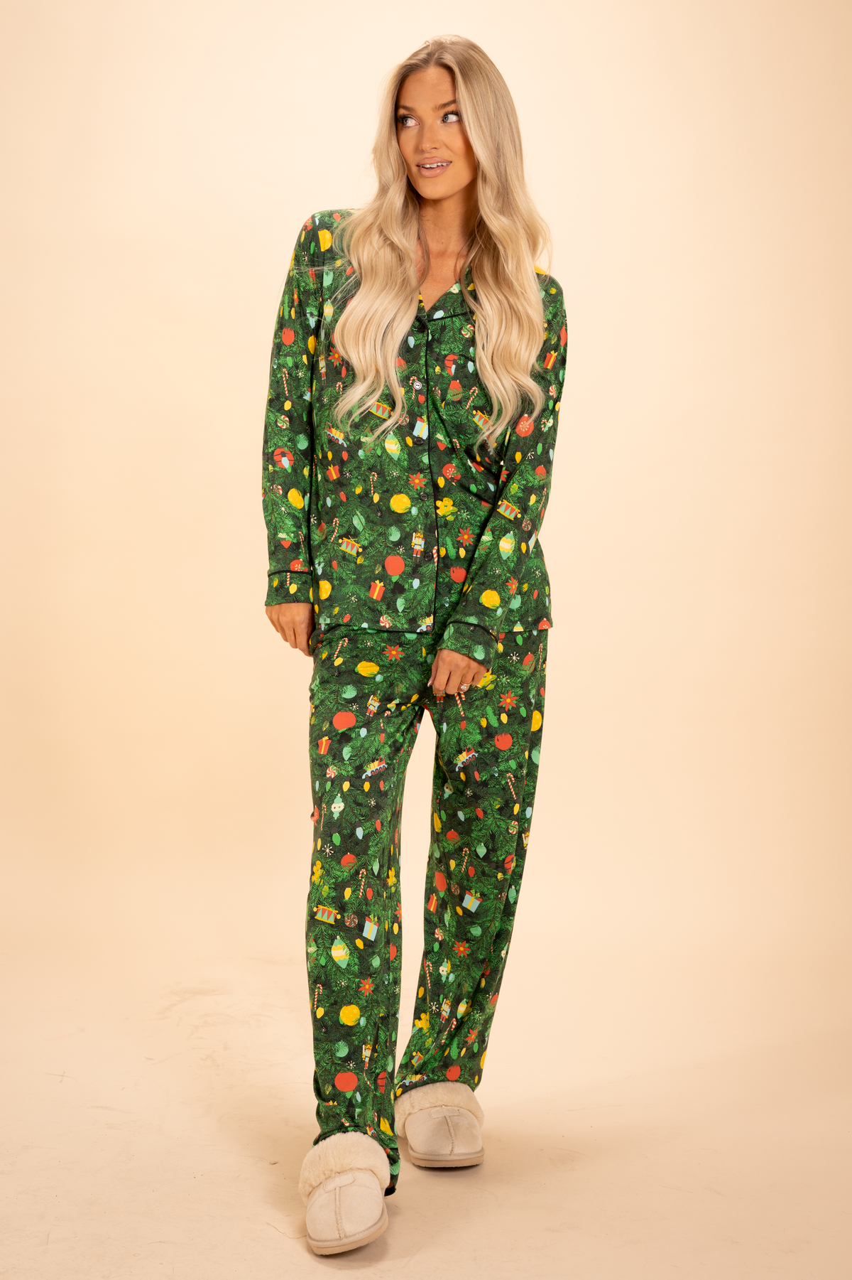 The Christmas Tree Camo | Christmas Tree SleepDeep™ Women’s Long Sleeve Pajama Set - Shinesty