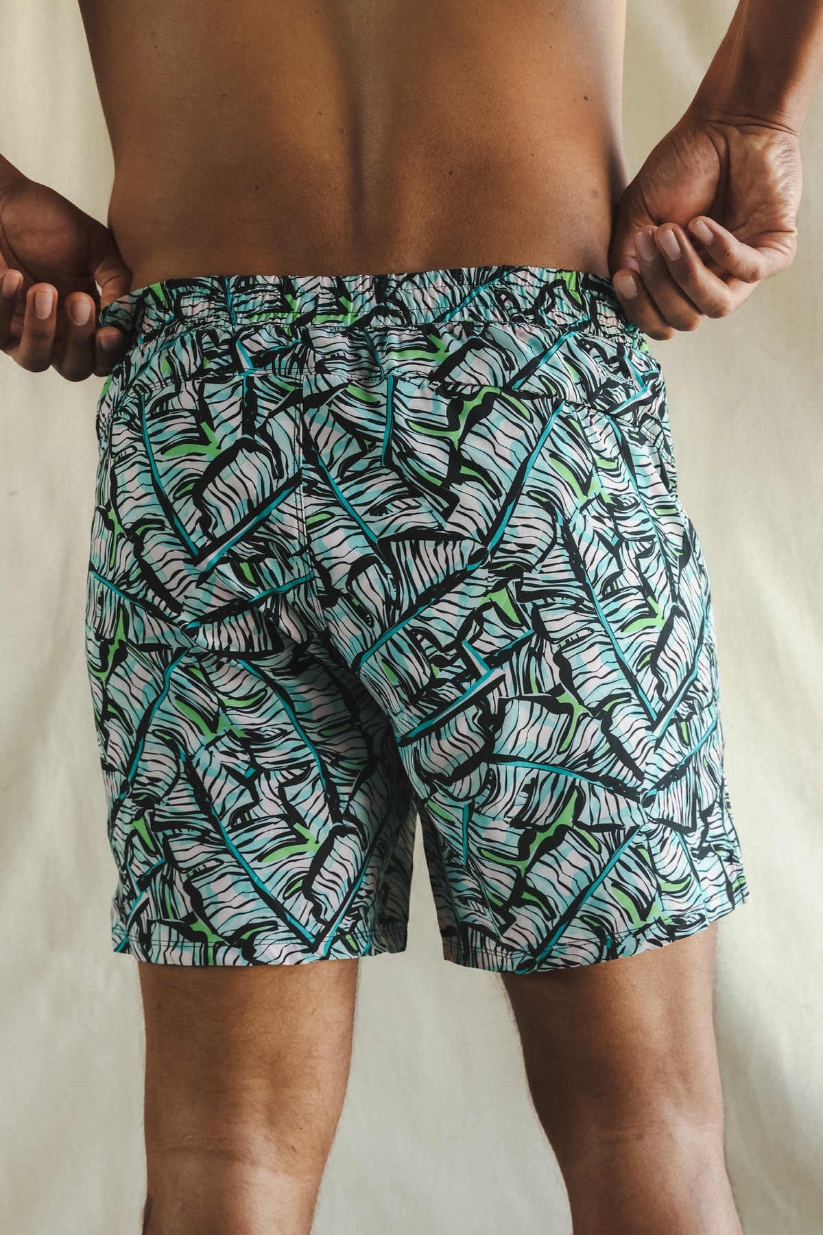 The Easy Breezy | Blue Tropical Ball Hammock® 5 Inch Athletic Shorts - Shinesty