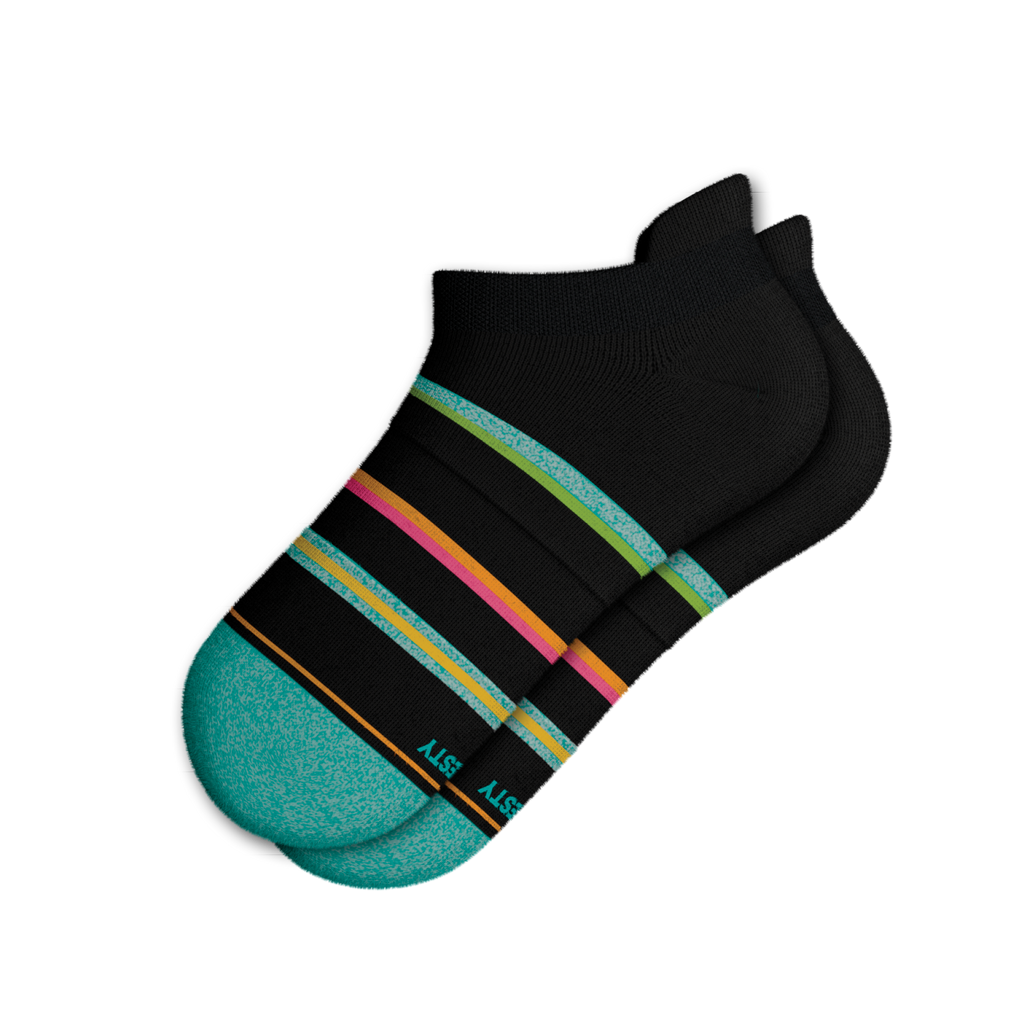 The Island Time | Black Tropical Heel Hammock™ Ankle Socks - Shinesty