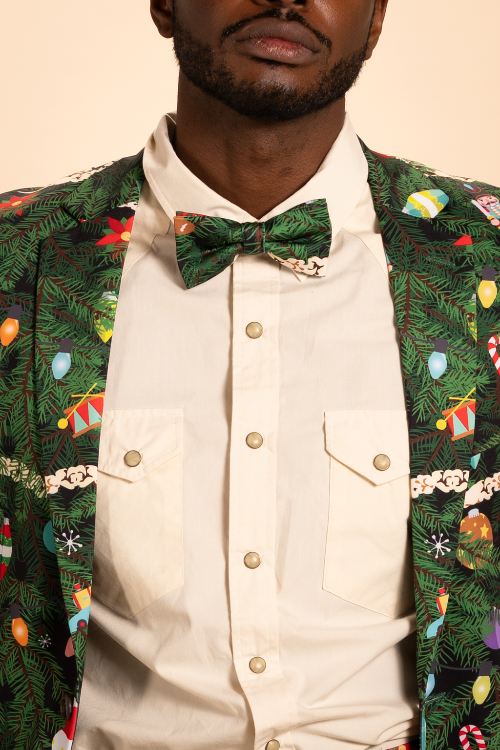 The Christmas Tree Camo | Christmas Tree Print Men's Printed Bow Tie - Shinesty