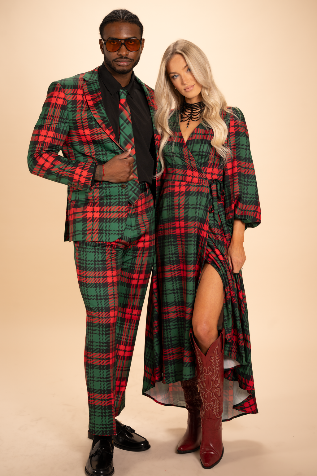 The Lincoln Log Love Daddy/Lady | Men's Green Plaid Christmas Men's Printed Suit Pants - Shinesty