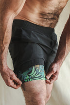 The Botanist | Tropical Leaves Ball Hammock® 5 Inch Athletic Shorts - Shinesty