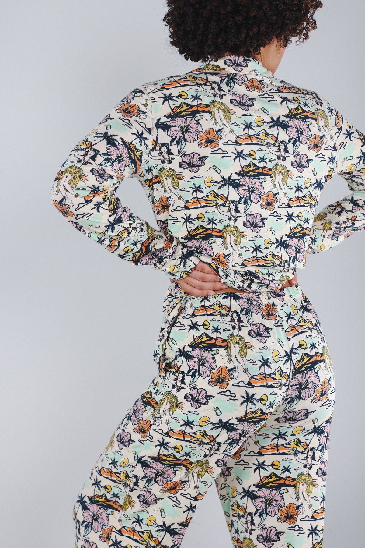 The Come Monday | Shinesty x Margaritaville® SleepDeep™ Women’s Long Sleeve Pajama Set - Shinesty