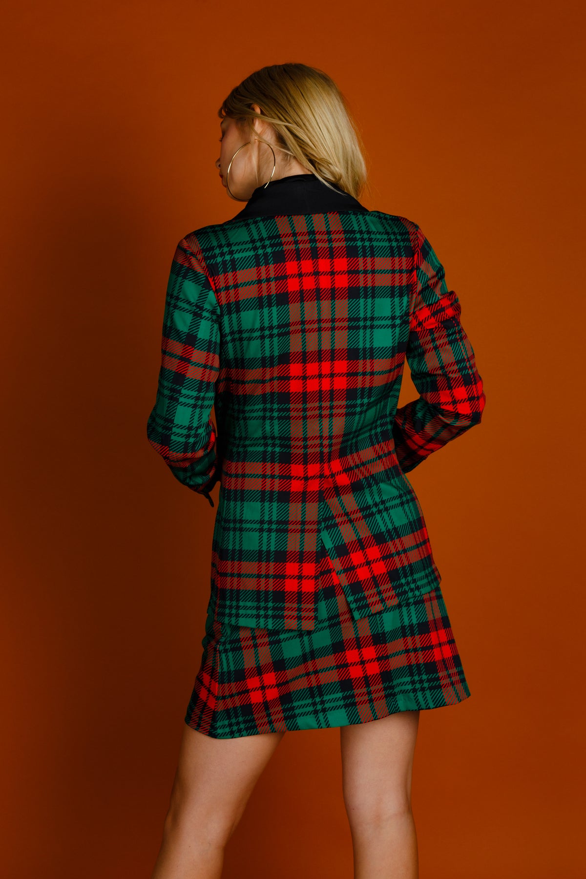The Lincoln Log Love Lady | Women's Green Plaid Christmas Skirt - Shinesty