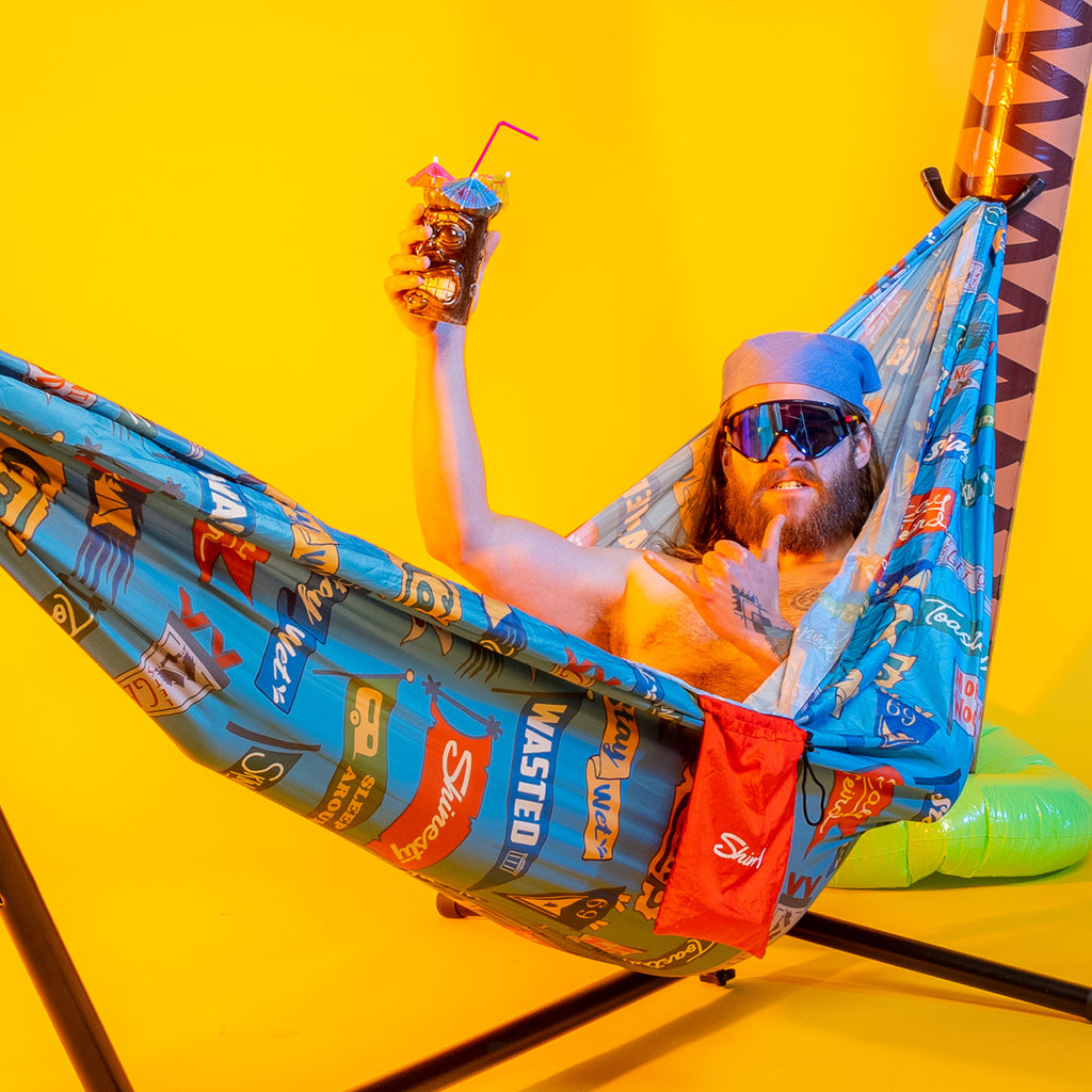 The Cat Napper | Camp Pennant Hammock - Shinesty